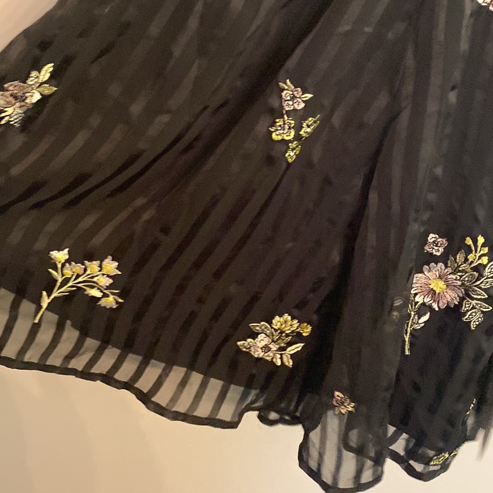 ⭐️ 2/$10 - ASOS black dress - Picture 2 of 6